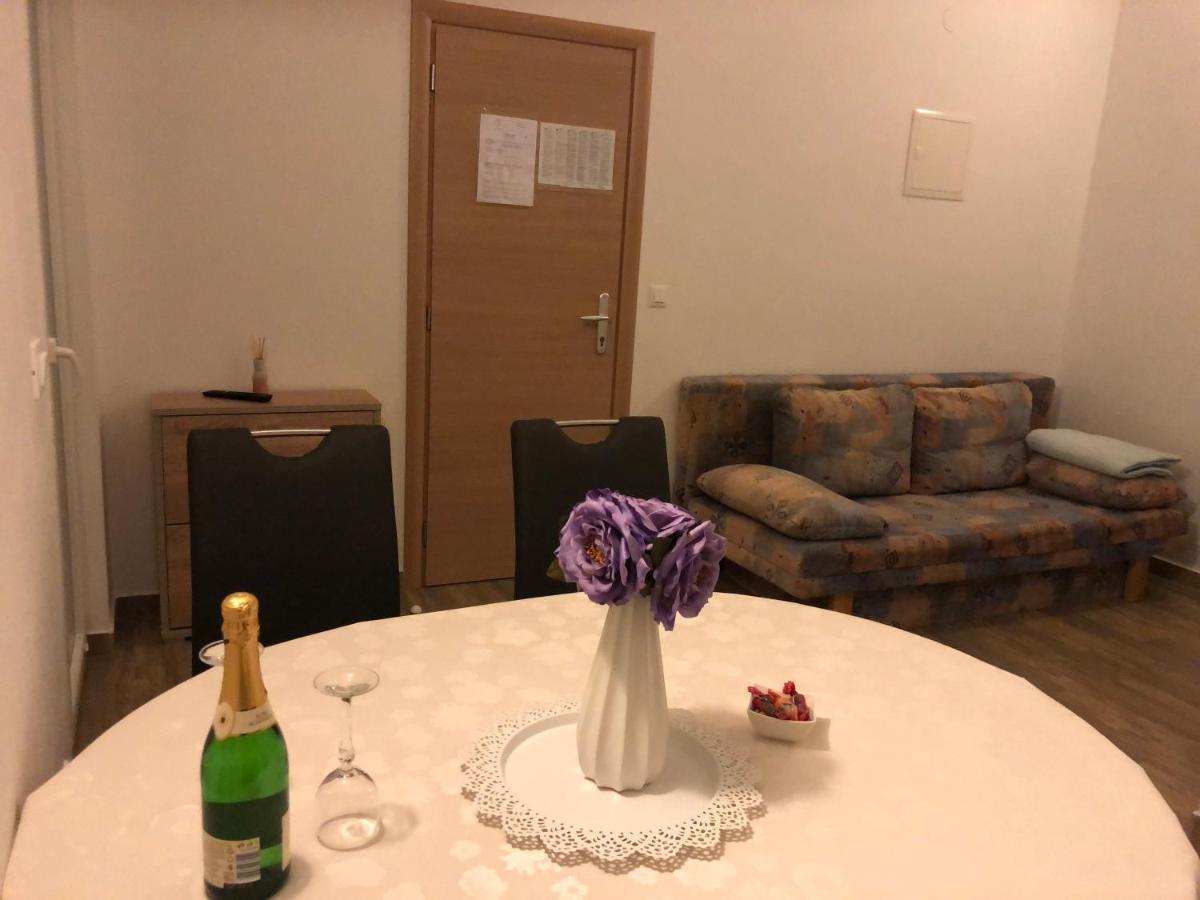 Apartmani Ivana Cres Buitenkant foto