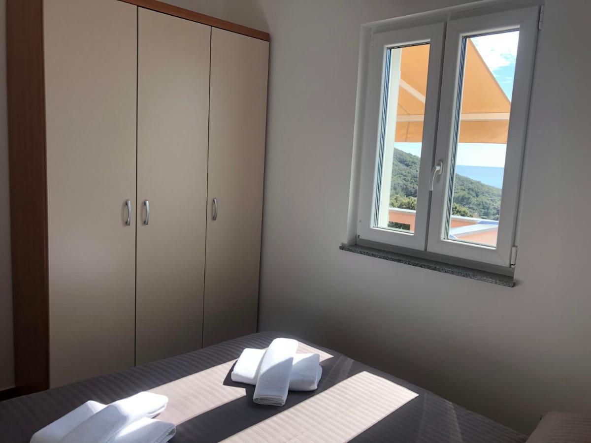 Apartmani Ivana Cres Buitenkant foto