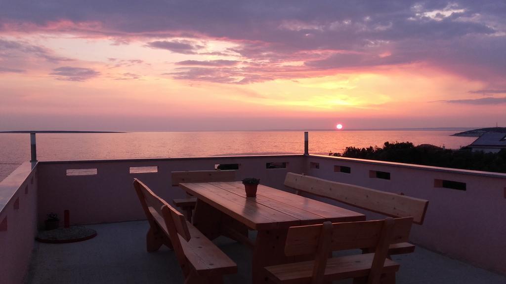 Apartmani Ivana Cres Buitenkant foto